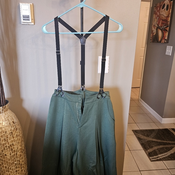 Voodoo Vixen Khloe Palazzo with Suspenders in Green - Picture 4 of 7